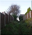 Footpath leading from Elland Road in LS27 7PD