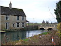 Town Bridge, Fairford in GL7 4JS
