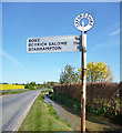 Signpost by the Ewelme Brook in OX10 6JB