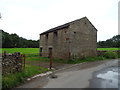 Stone barn, Nathwaite Bridge in DL8 4RU