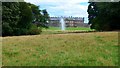 Hopetoun House - and its fountain in EH30 9SL