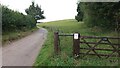 Bridleway and drive up to Tring Grange Farm in HP23 6JQ