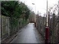 Path leading to tunnel to Hyndland station in G11 7QQ