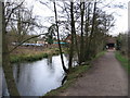 Approaching Bartons Mill along the River Loddon in RG24 7DF