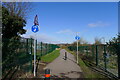 Foot and cycle path north of Barrowby Road, Grantham in NG31 7GF