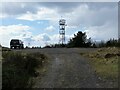 Communications mast on Clach MacKenny in G84 0RL