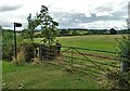 Path over farmland to Billesdon in LE7 9YD