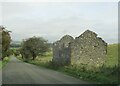 Ruined  stone  barn  alongside  Crowhill  Lane in DE45 1QZ