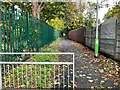 Footpath by the school to Parkside Drive in LU5 5ST