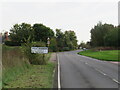 B1008 road entering Great Dunmow in CM6 2AT