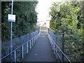 Footpath to Williamwood railway station in G76 7NS