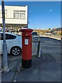 Postbox, The Broadway, Lindfield Road, Hampden Park in BN22 0DF