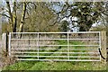 Winfarthing: Gated track leading to Park Farm in Bressingham & Burston Ward