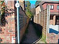Alleyway to Wildmoor Heath in GU47 8QS
