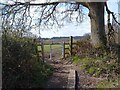 Broken gate on footpath in Enborne