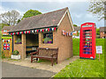 Bus shelter and K6 telephone kiosk in SY8 3JP
