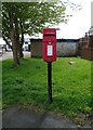 Elizabeth II postbox on Pen-y-Maes Road in CH8 7HA