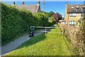 Footpath through to Woodlands in OX29 8HL