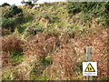 Warning on Kaimes Hill in EH27 8EF
