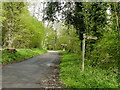 Chute Cadley - Footpath Crossing The Main Road in SP11 9DG
