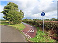 Llwybr beicio ger San Cler / Cycle path near St Clears in SA33 4AX