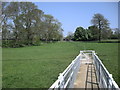 Footbridge over the River Avon in CV21 1EX