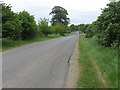Minor road leading on to A158 crossroads in PE23 4LL