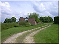 Ruined farm building in SG8 8QH