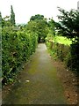 Footpath - Bolling Road, Ben Rhydding in LS29 8NU