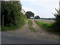 Footpath to Sermin's copse in OX33 1BW