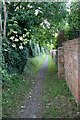 Footpath in the corner in OX11 9ER